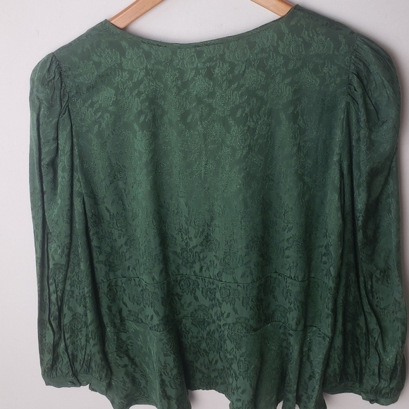 NEW! WALTER BAKER lucita crop bow top small. - Picture 7 of 7